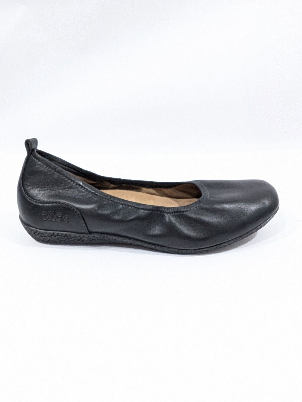 Taos Chit Chat Leather Ballet Flat 8.5 Women Black Slip on Shoes comfort square
